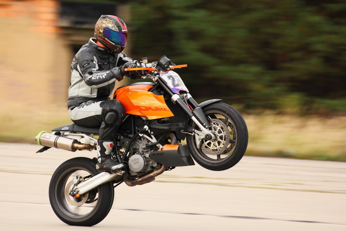 Policja będzie ścigać brawurowych motocyklistów