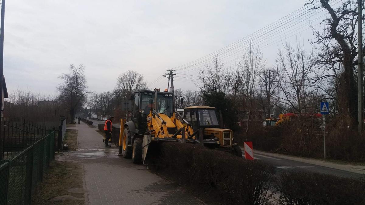 UWAGA! AWARIA INSTALACJI WODNEJ NA UL. KOŚCIUSZKI W WOŁOWIE