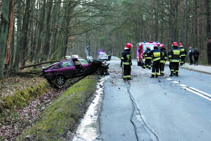 Pożar samochodu w Brzegu Dolnym i Wołowie! [ZDJĘCIA!]