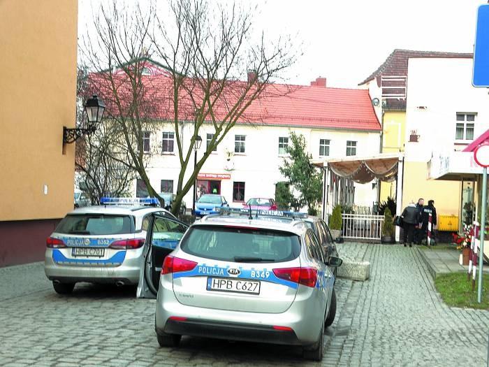 Wszedł na skrzyżowanie i zasłabł. Nikt mu nie pomógł!