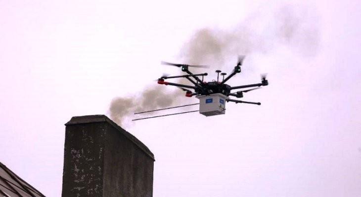Dron analizuje skład dymu. Wystawiono pierwszy mandat! [zdjęcia]