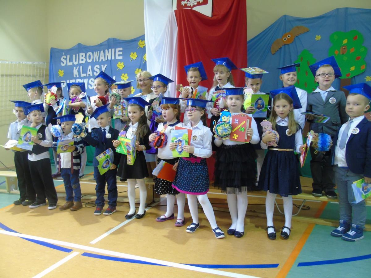 Pierwszaki ślubowały w dolnobrzeskiej 