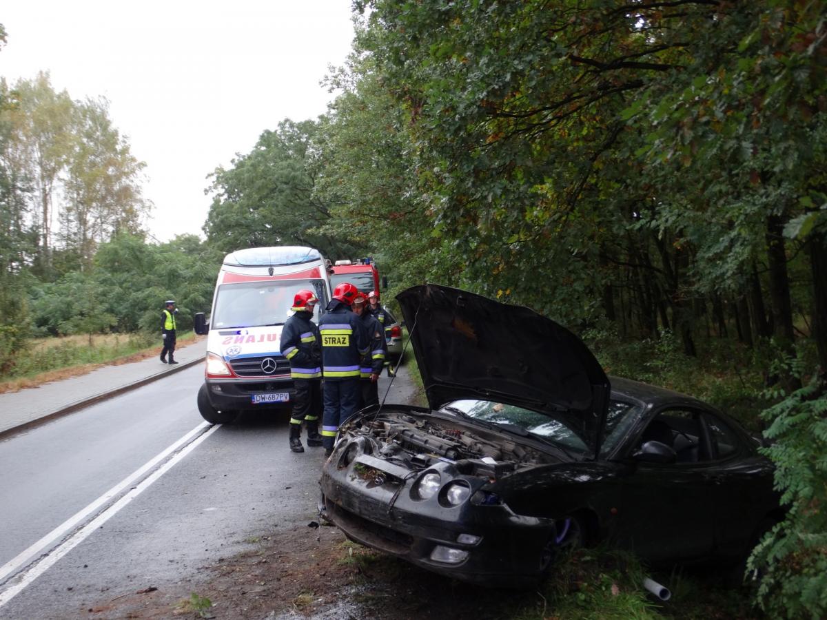 Samochód w rowie