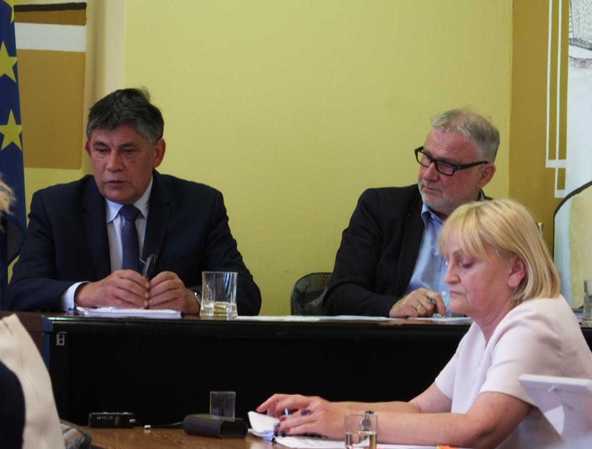 Dolnobrzescy radni udzieli absolutorium burmistrzowi (video)