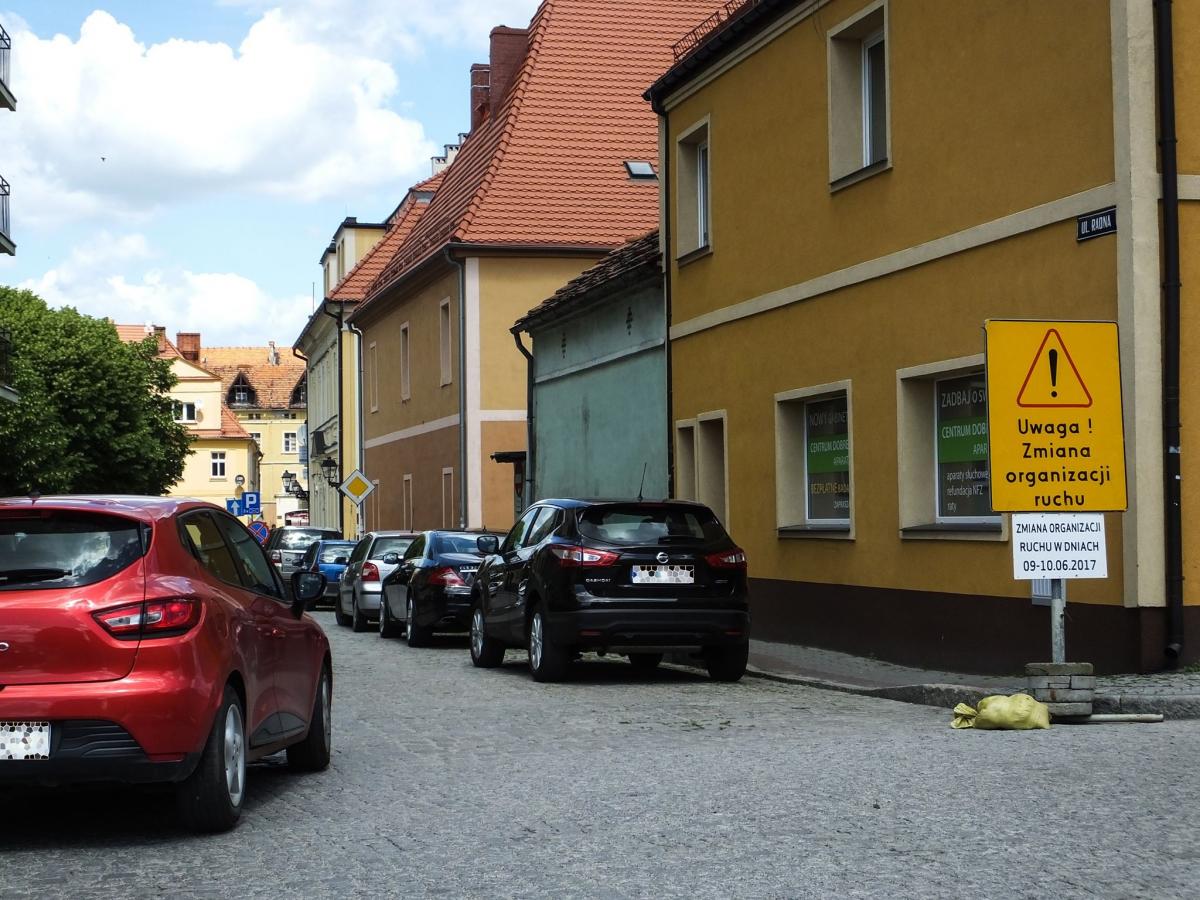 Uwaga kierowcy! Zmiana organizacji ruchu na wołowskim Rynku