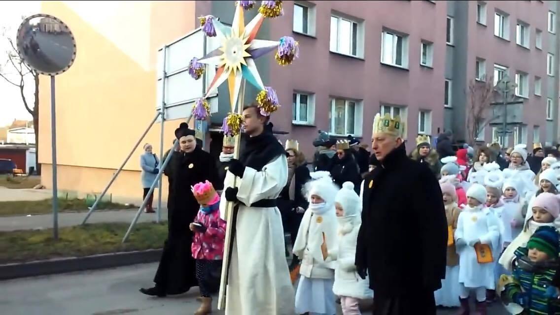 Orszak Trzech Króli w Wołowie (video)