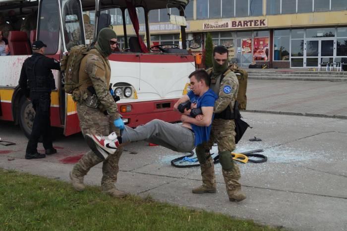 Wielka akcja CBA, żandarmerii i antyterrorystów (video)
