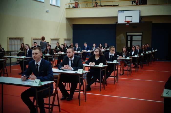 Egzaminem z języka polskiego rozpoczęły się matury