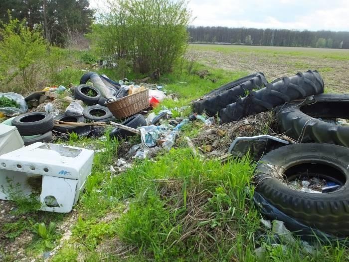 Kolejne dzikie wysypisko w Bukowicach!
