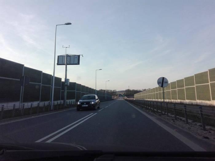 Budują już drogę wokół Miękini. Co z Brzegiem Dolnym?