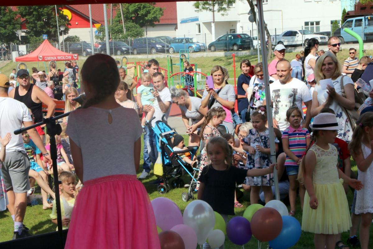 Fotorelacja z Ruskiego Placu. Dzień Dziecka w Wołowie