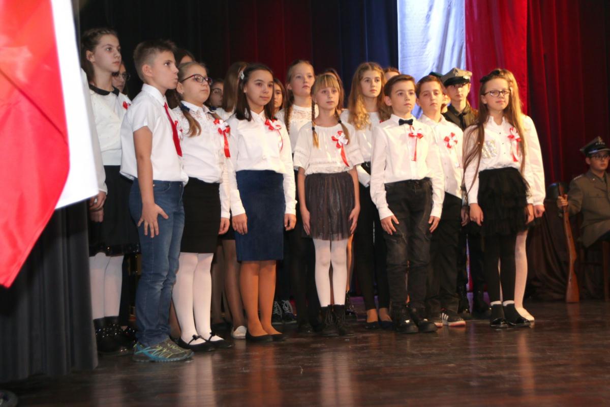Galeria zdjęć z obchodów Narodowego Święta Niepodległości w Wołowie