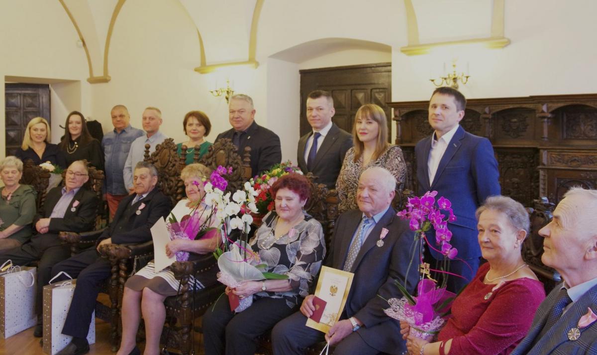 Pary z długoletnim stażem otrzymały medale nadane przez Prezydenta