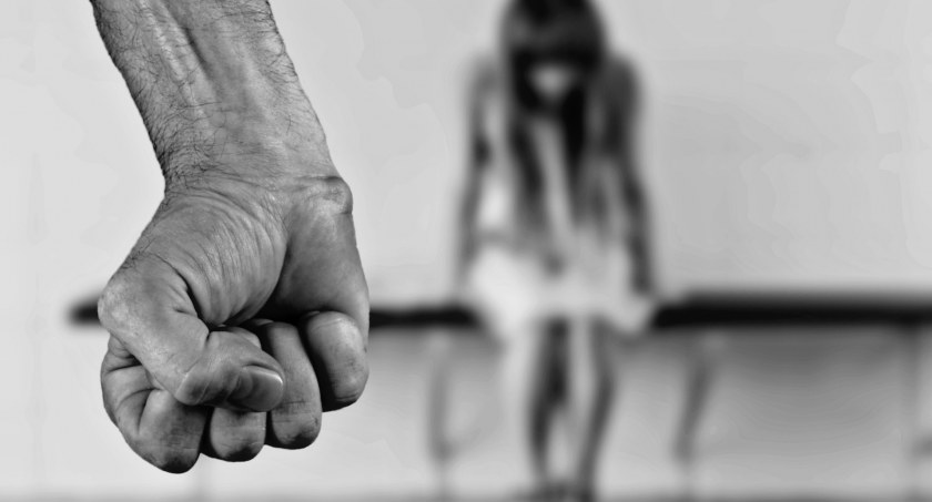 Jesteś ofiarą przemocy w rodzinie? Sprawdź, jak możesz otrzymać pomoc