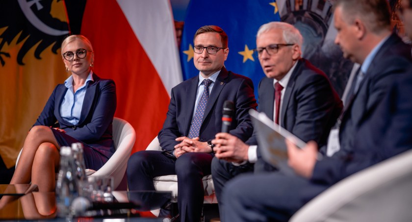 „Samorząd. Teraźniejszość - Przyszłość” – to główne hasło zakończonego właśnie ósmego Dolnośląskiego Kongresu Samorządowego.