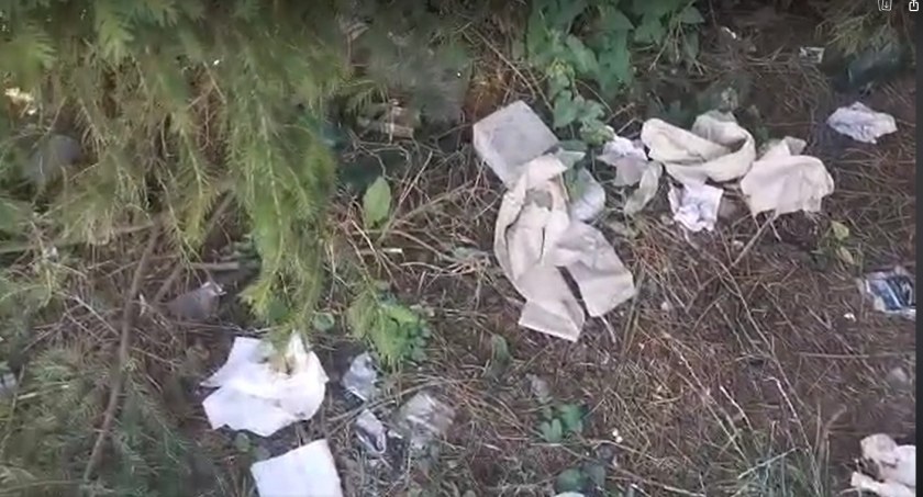 Czytelnicy skarżą się na smród i bałagan [WIDEO]