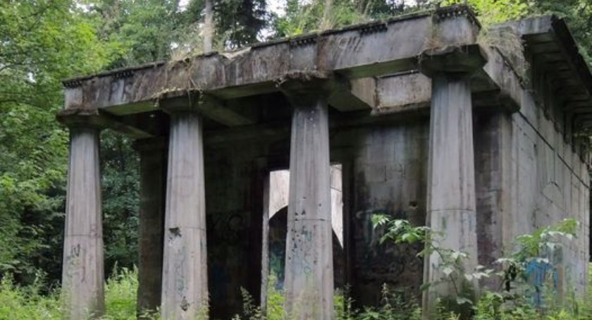 Po wielu problemach z nietrafioną dzierżawą mauzoleum będzie remontowane