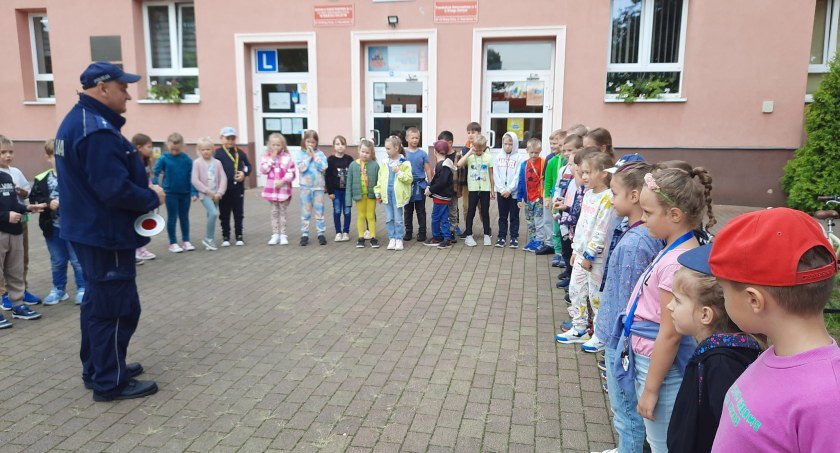 Pierwszaki uczyły się zasad bezpieczeństwa