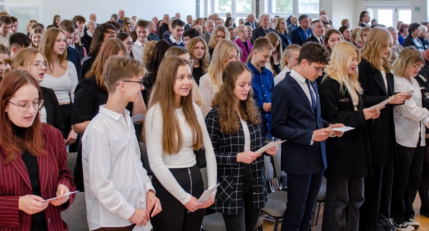 To już 30. Biesiada Ossolińczyków. Połączono ją ze zjazdem absolwentów [ZDJĘCIA]