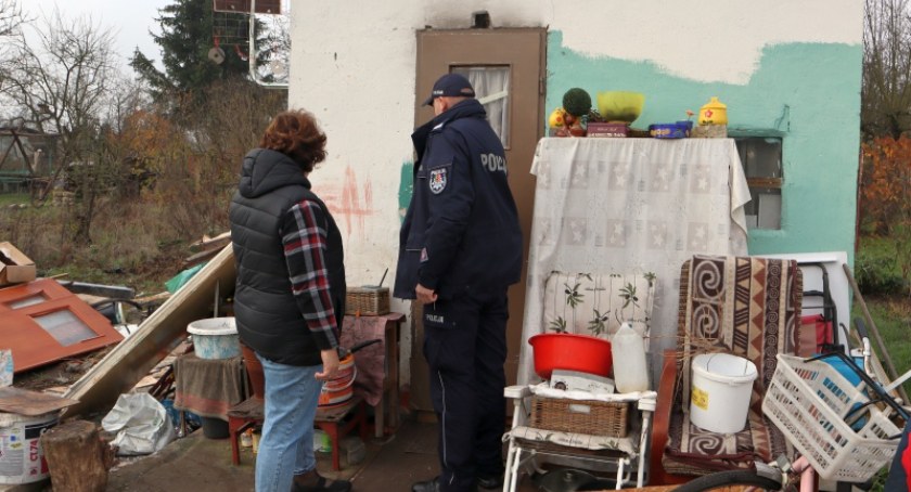 Odwiedzają miejsca, gdzie mogą przebywać bezdomni