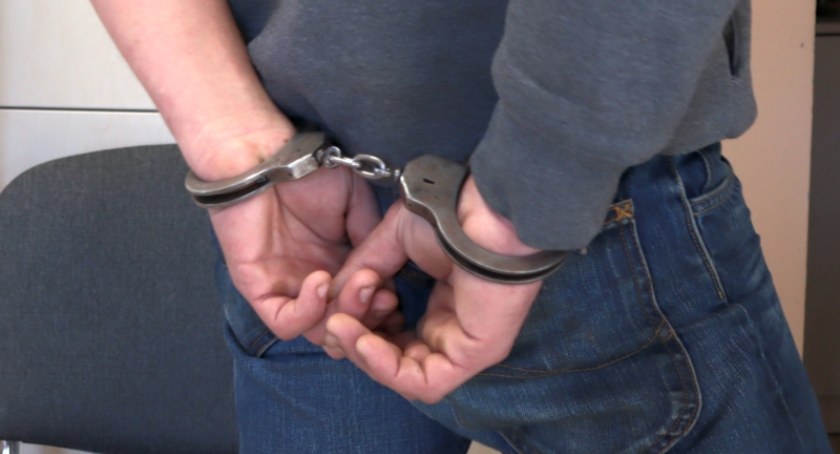 44-latek przez trzy lata ukrywał się przed policją. W końcu sam się zgłosił