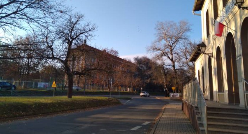 Rokita czyści zbiorniki. Może to tak śmierdzi?