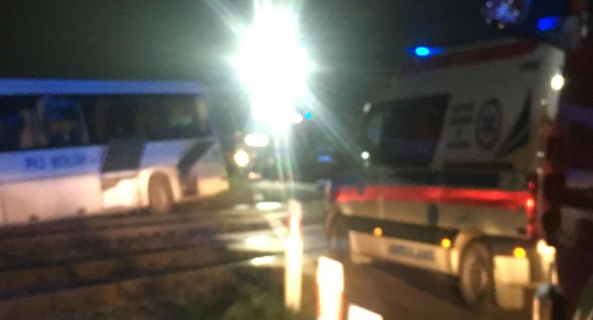 PILNE! Zderzenie autobusu z pociągiem! [WIDEO]