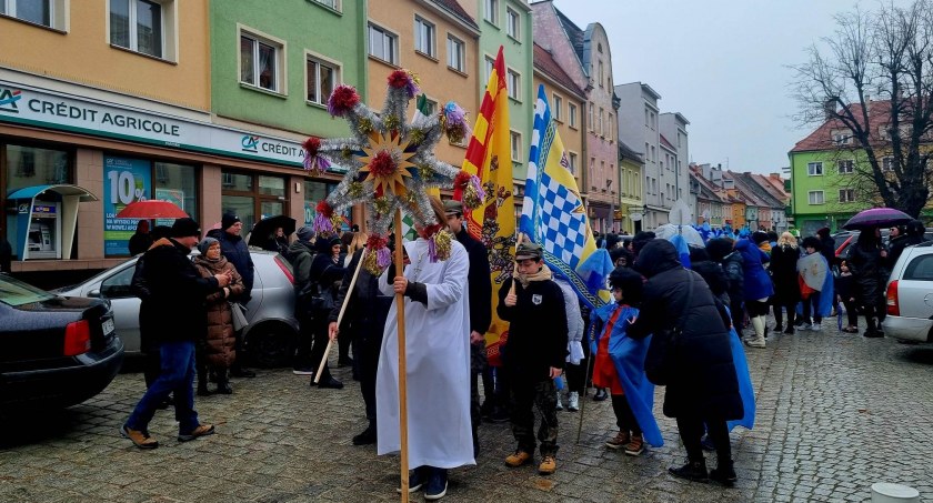 Orszak Trzech Króli przeszedł ulicami Wołowa [WIDEO]