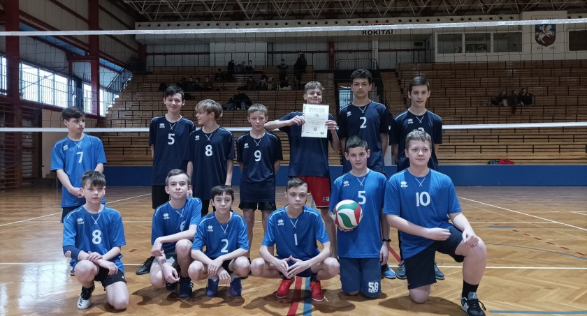 Mistrzami powiatu została drużyna z Brzegu Dolnego