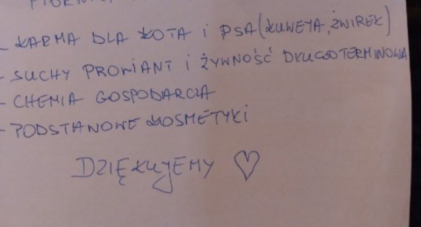 Zbiórka odzieży, jedzenia i chemii dla rodziny z pożaru