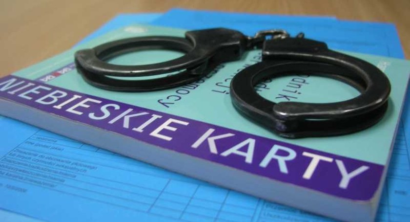 Dotyka Cię przemoc w rodzinie? Jesteś świadkiem przemocy? Zgłoś to