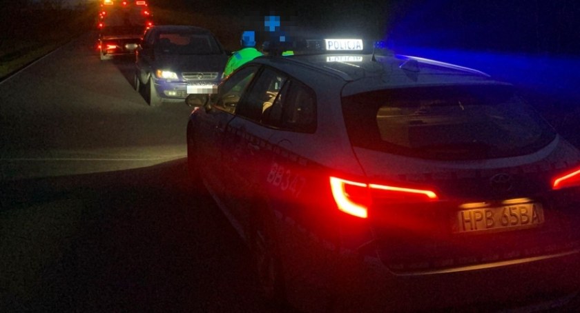 W czasie wolnym od służby zatrzymali pijanego kierowcę
