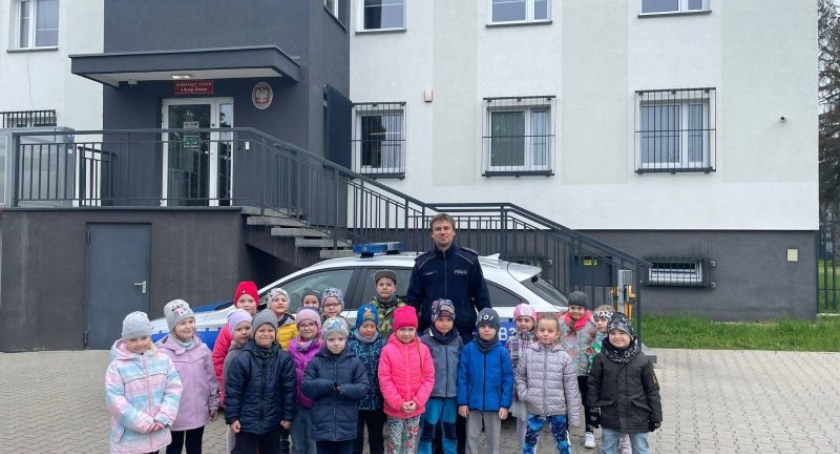 Przedszkolaki z wizytą w dolnobrzeskim komisariacie