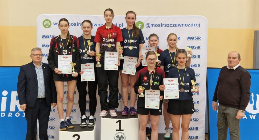 Jedenaście medali wołowskich tenisistów