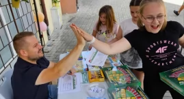 Nie byli w stanie pokonać mafii śmieciowych, ale mogą uczyć młodzież segregacji i ograniczania odpadów