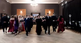 Bal ósmoklasisty w SP 2 w Wołowie. Wyjątkowy wieczór&hellip;