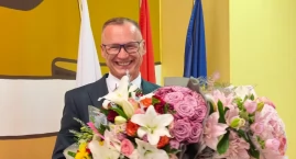  Gole strzela ten, kto jest w grze. Burmistrz buduje&hellip;