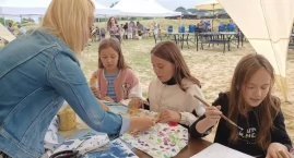 Szycie, naturalne barwienie tkanin i Festiwal Zero W&hellip;