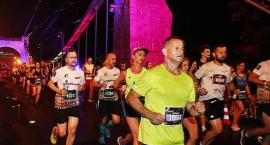 7. Nocny Wrocław Półmaraton. Wyniki biegaczy z powia&hellip;