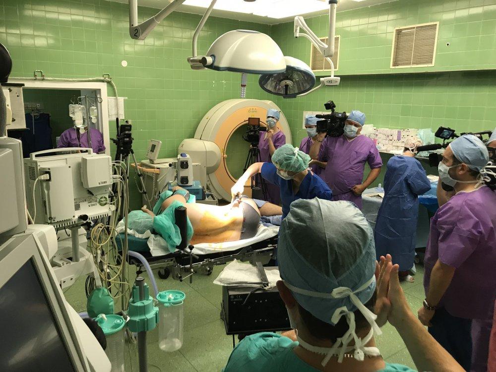Tarnów/ Nowatorska operacja wszczepienia przeciwbólowego neurostymulatora rdzeniowego