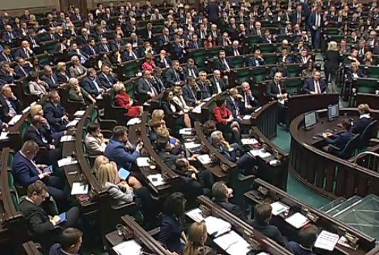 Program „Za życiem” przyjęty przez Sejm