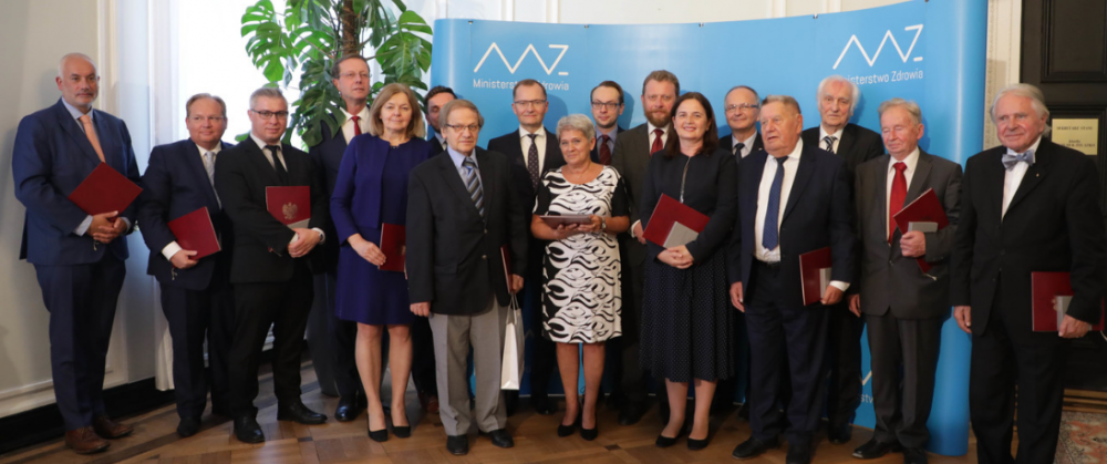 17-tu najbardziej zasłużonych dla ochrony zdrowia. Kto został odznaczony?