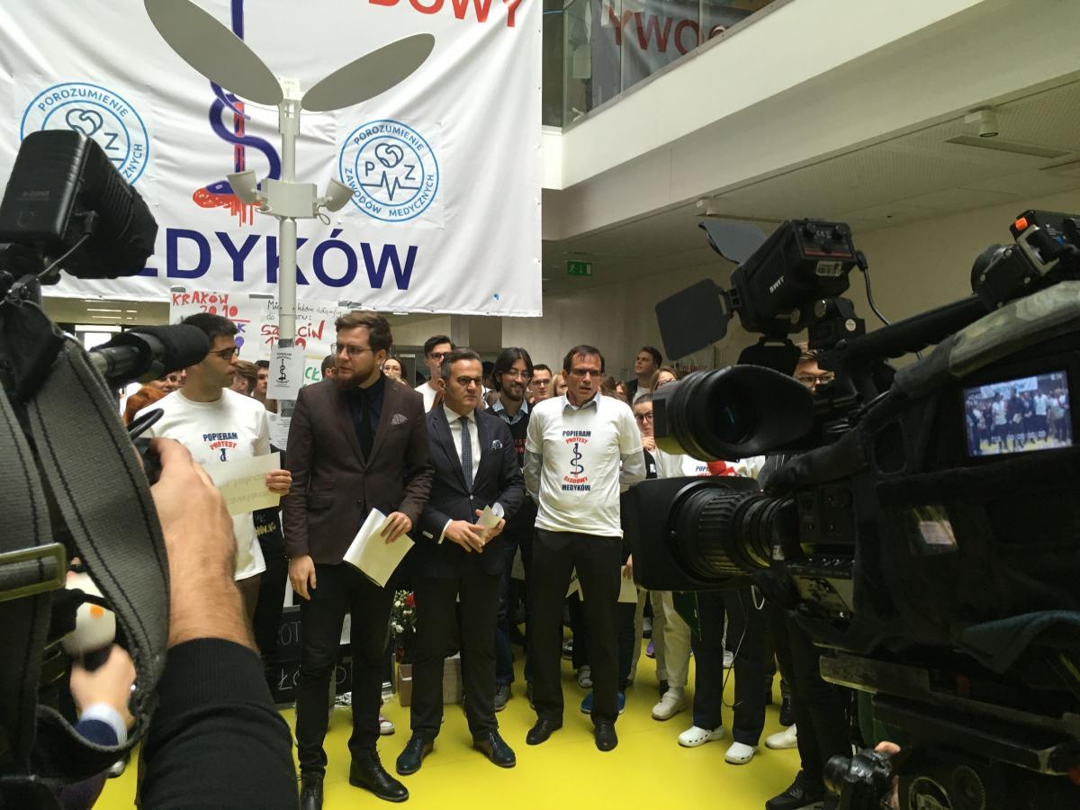 Koniec głodówki. Rozpoczyna się akcja wypowiadania opt-outów