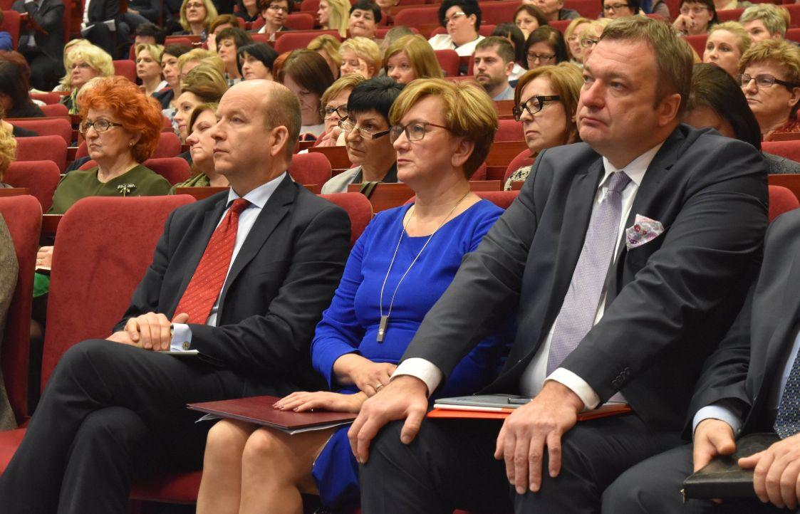W Polsce jest coraz mniej pielęgniarek. Co na to rząd?
