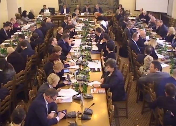 Ekspresowe tempo prac nad siecią szpitali