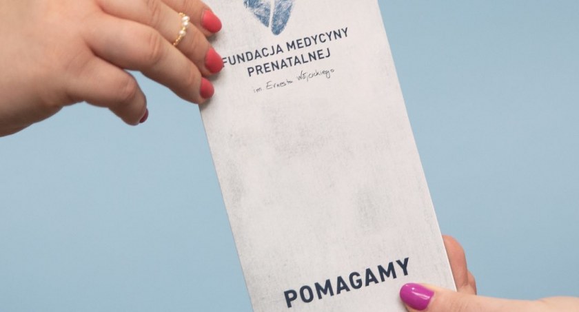 Bezpłatne wsparcie psychologiczne dla położnych