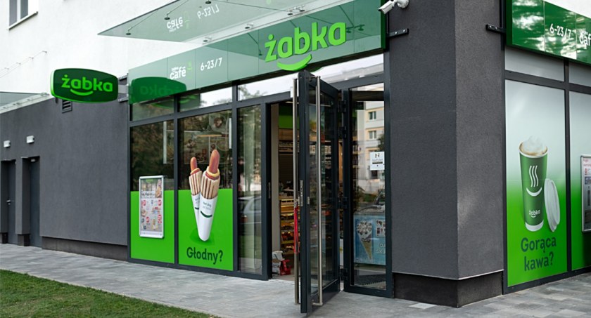 MZ reaguje na promocję Żabki. Sprawa kierowana do prokuratury i UOKiK