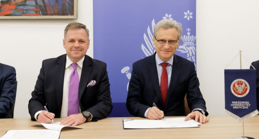 WUM podpisał porozumienie z Siecią Badawczą Łukasiewicz  