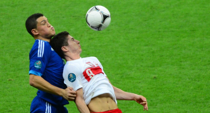 Badanie: piłkarze są ponad 3-krotnie bardziej narażeni na choroby mózgu 