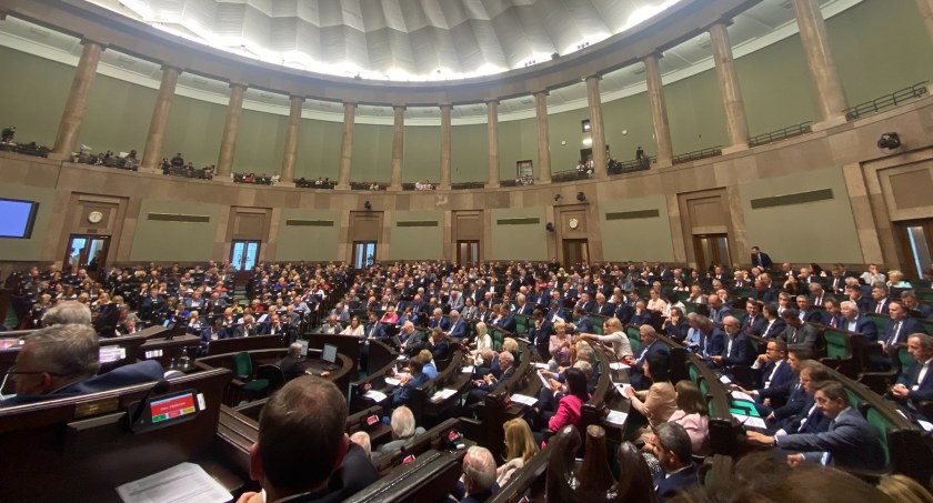 A. Niedzielski: pozytywny dzień dla zdrowia w Sejmie - trzy ustawy uchwalone